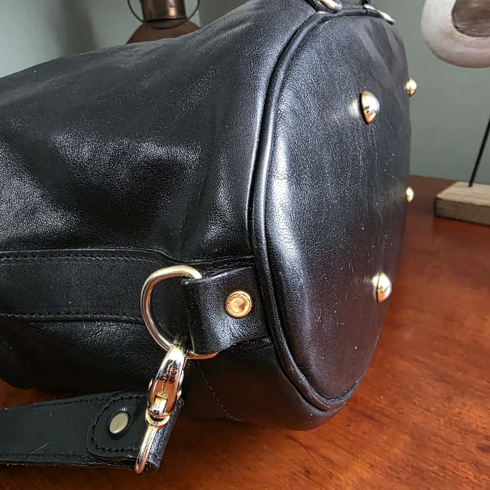 i Santi Made in Italy Black Leather Convertible Backpack Drawstring Bag